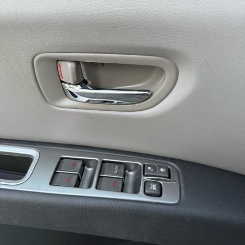 Used 2013 Subaru Tribeca Limited AWD/4WD image 22