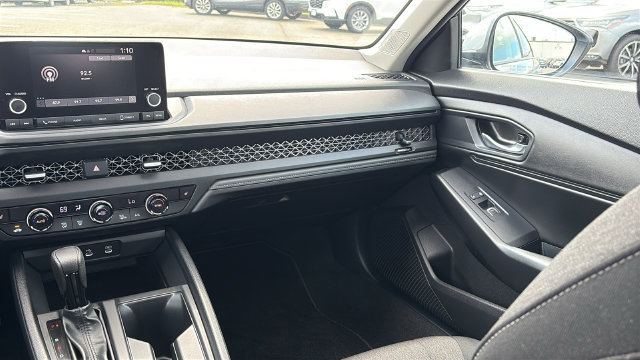 Used 2023 Honda Accord EX image 26