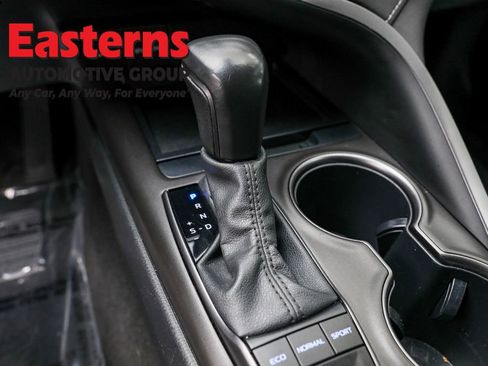 Used 2023 Toyota Camry SE image 13