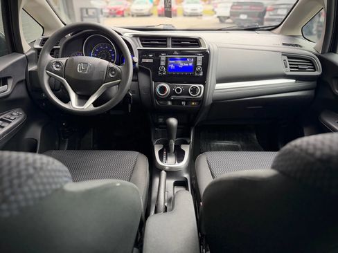 Used 2019 Honda Fit LX image 9