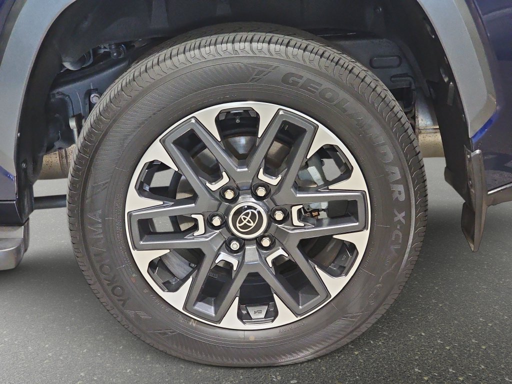 Used 2023 Toyota Sequoia Limited AWD/4WD image 35