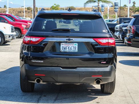 Used 2021 Chevrolet Traverse RS FWD image 5