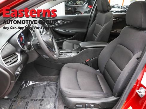 Used 2024 Chevrolet Malibu LT image 14