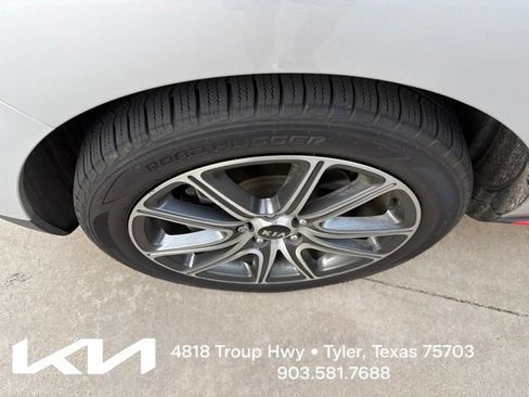 Used 2018 Kia Soul ! FWD image 4