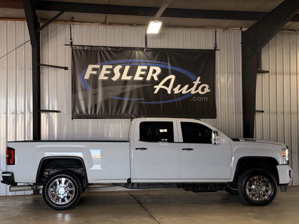 Used 2018 GMC Sierra 3500 Denali w/ Duramax Plus Package AWD/4WD image 42