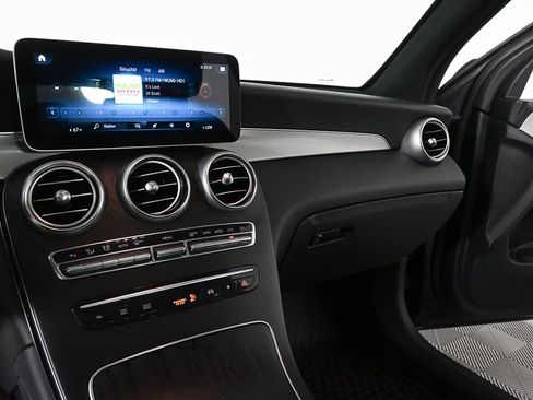 Certified 2022 Mercedes-Benz GLC 300 image 13
