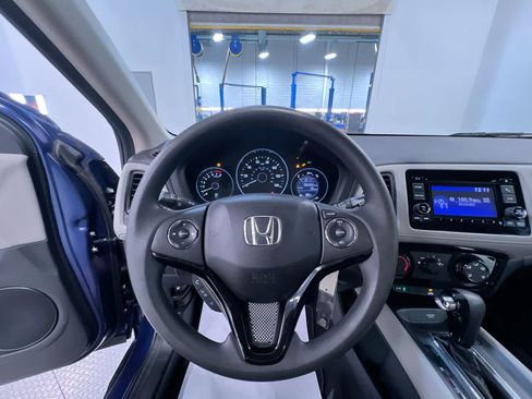 Used 2016 Honda HR-V LX image 15