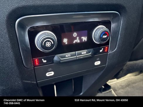 Used 2024 Chevrolet Tahoe Z71 w/ Luxury Package image 34