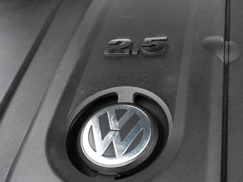 Used 2013 Volkswagen Beetle 2.5 50's Edition image 41