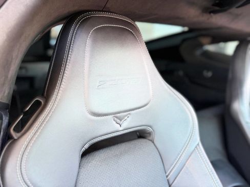 Used 2015 Chevrolet Corvette Z06 w/ 3LZ Preferred Equipment Group image 54