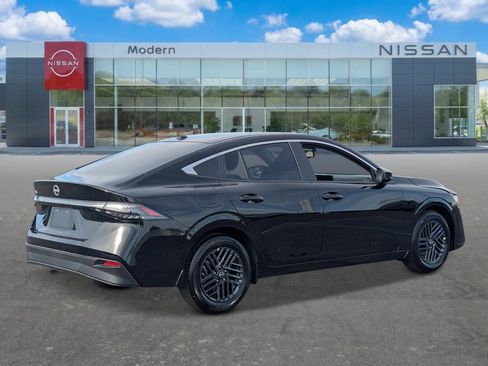 New 2026 Nissan Sentra SV w/ SV Convenience Package FWD image 5