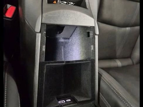 Certified 2025 Cadillac XT6 Premium Luxury image 27