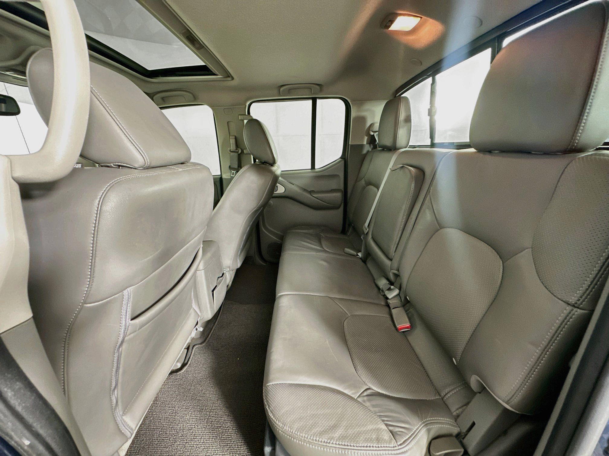 Used 2019 Nissan Frontier SL RWD image 27