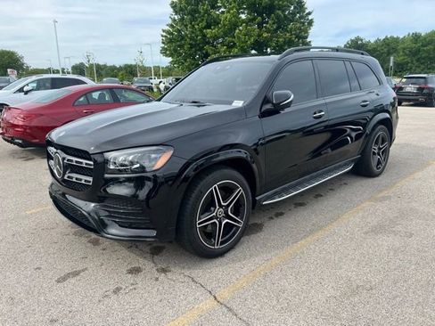 Used 2022 Mercedes-Benz GLS 450 4MATIC image 2