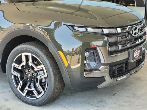 New 2025 Hyundai Santa Cruz Limited image 3