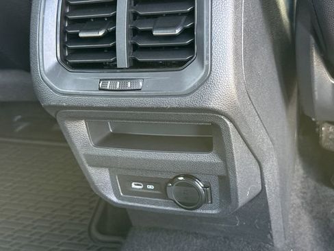 Certified 2023 Volkswagen Tiguan SE R-Line image 28