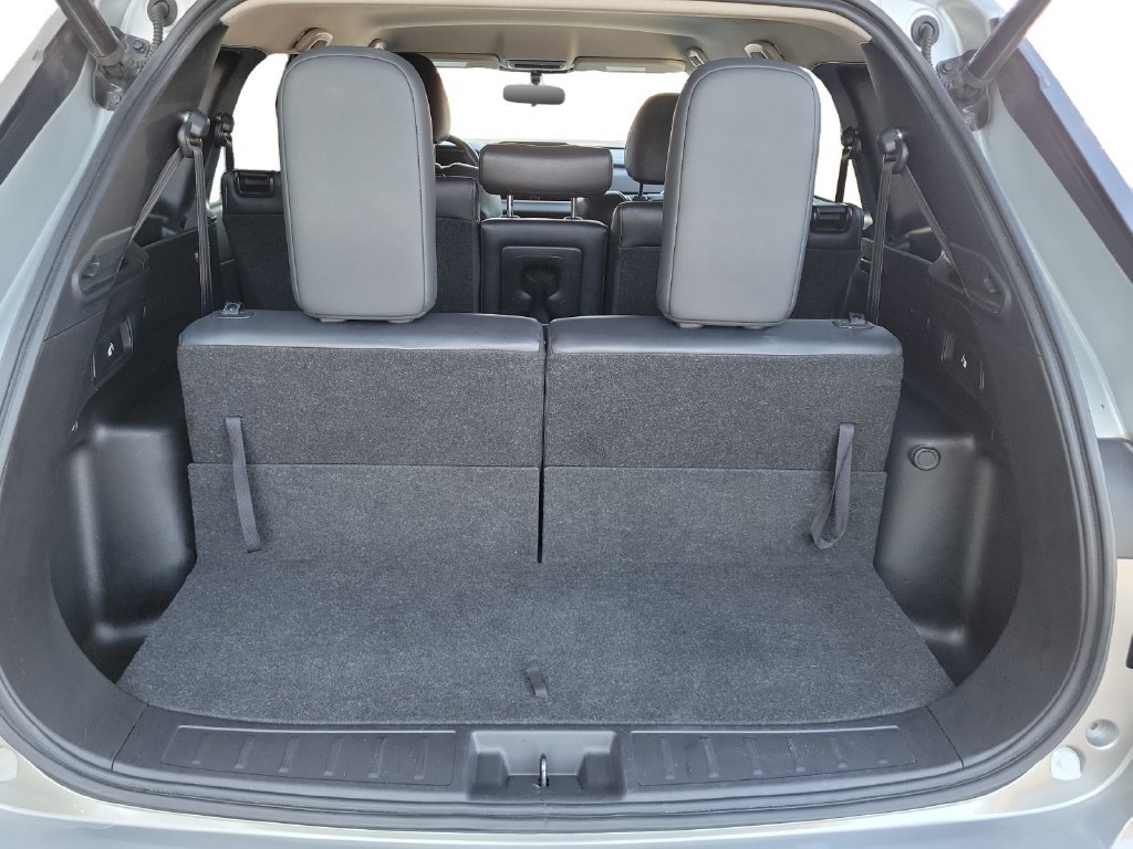 Used 2024 Mitsubishi Outlander SE AWD/4WD image 23