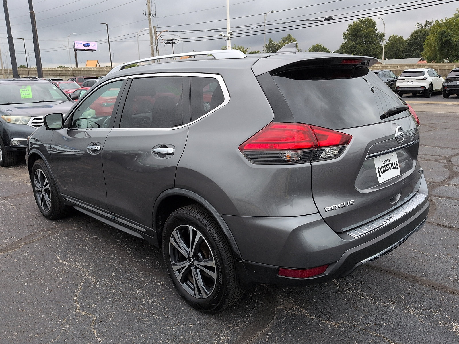 Used 2017 Nissan Rogue SL AWD/4WD image 5