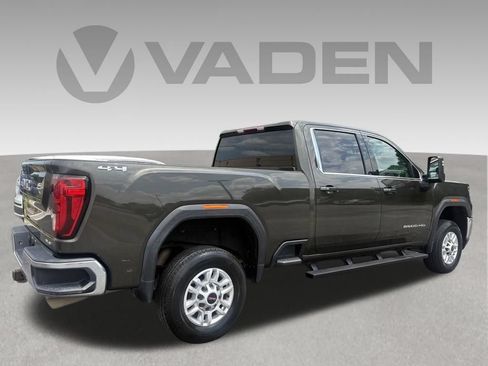 Used 2022 GMC Sierra 2500 SLE w/ SLE Value Package; AWD/4WD image 3