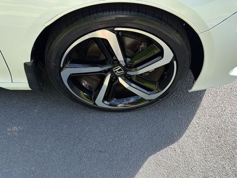 Used 2022 Honda Accord Sport image 36