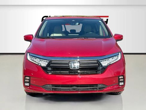 Used 2023 Honda Odyssey Touring image 2