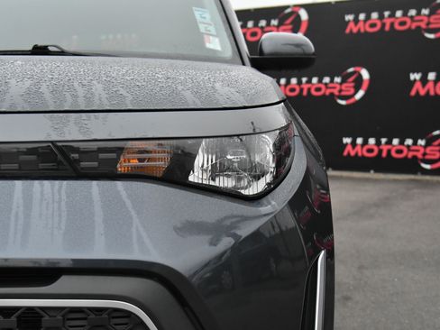 Used 2024 Kia Soul LX w/ Option Group 015 image 11