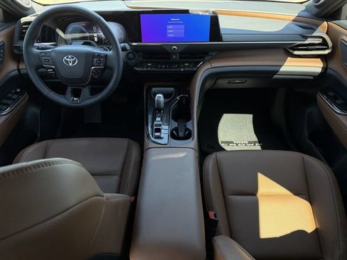 Certified 2025 Toyota Crown Signia w/ Advanced Technology Package AWD/4WD image 11