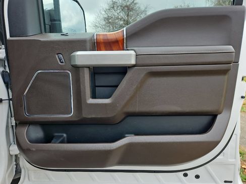 Used 2018 Ford F150 King Ranch w/ Equipment Group 601A Luxury image 20