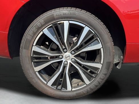 Used 2023 Volvo XC60 B5 Plus w/ Protection Package Premier FWD image 10
