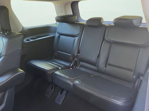 Used 2025 Ford Expedition Platinum AWD/4WD image 19