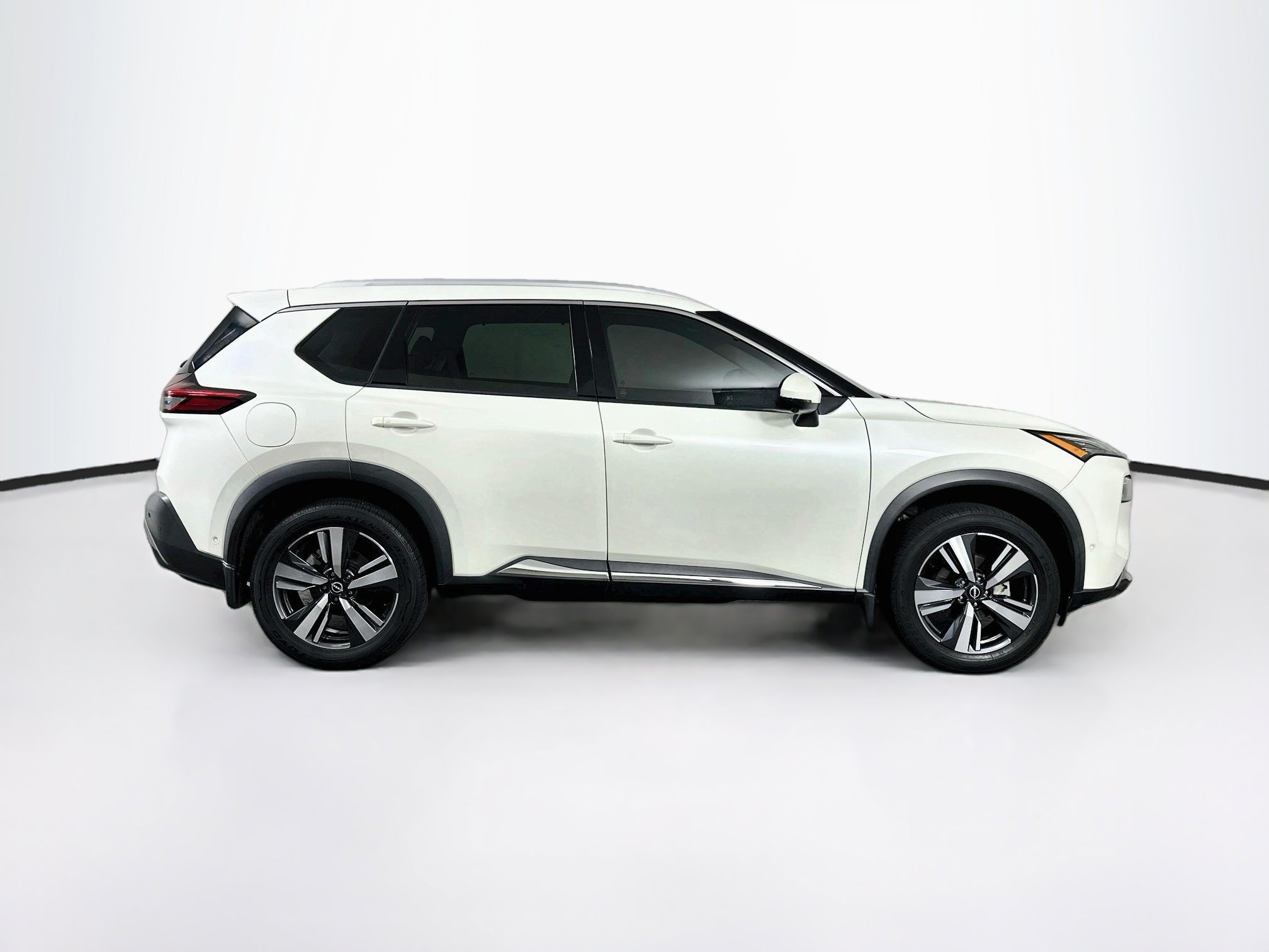 Used 2023 Nissan Rogue SL w/ SL Premium Package FWD image 10
