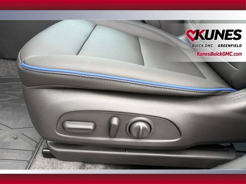 New 2026 Buick Envista Sport Touring w/ Convenience I Package FWD image 18
