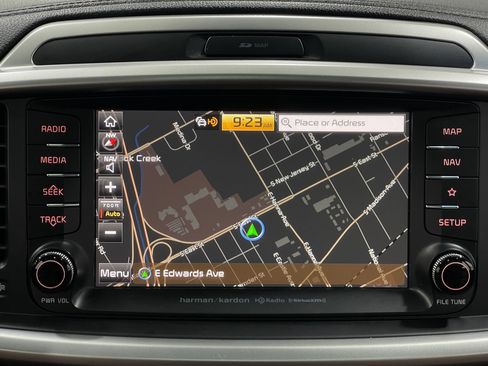 Used 2019 Kia Sorento SX FWD image 10