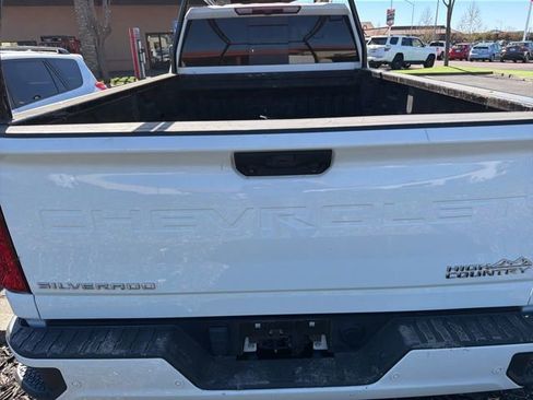 Used 2024 Chevrolet Silverado 3500 High Country image 17