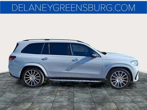 Used 2024 Mercedes-Benz GLS 580 4MATIC image 2
