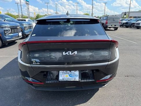 Used 2022 Kia EV6 Wind w/ Wind Technology Package AWD/4WD image 8
