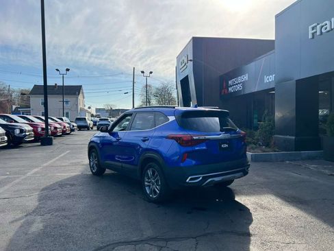 Used 2023 Kia Seltos S image 5