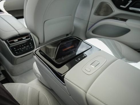 Certified 2024 Mercedes-Benz EQS 450+ Sedan image 37