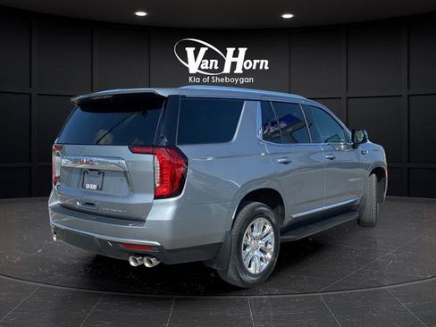 Used 2023 GMC Yukon Denali AWD/4WD image 7