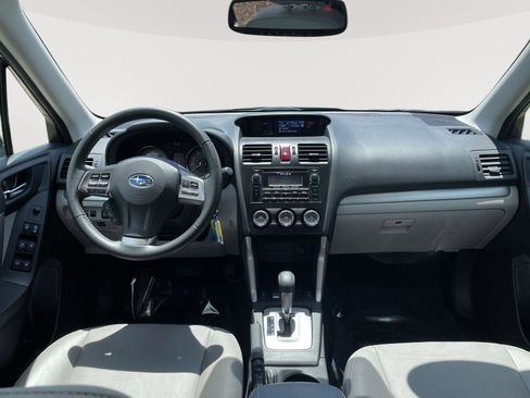 Used 2014 Subaru Forester 2.5i Limited AWD/4WD image 17