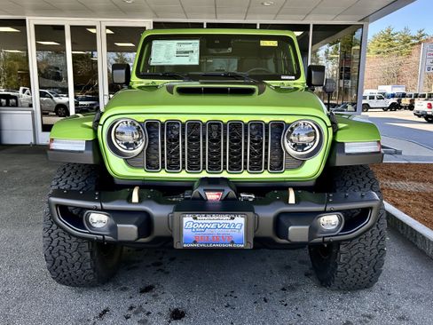 New 2025 Jeep Wrangler Unlimited Rubicon 392 image 15