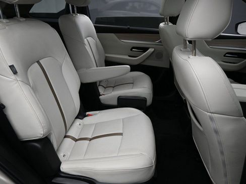 Used 2024 MAZDA CX-90 3.3 Turbo S w/ Premium Package image 33