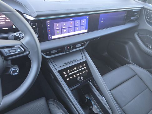 Certified 2024 Porsche Macan 4 Electric image 19