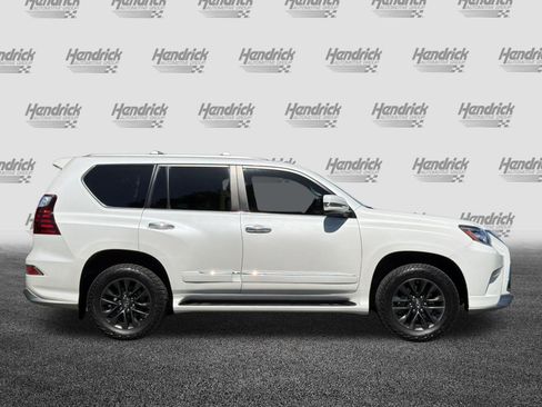 Used 2019 Lexus GX 460 Luxury AWD/4WD image 3