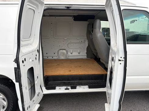 Used 2011 Ford E-250 and Econoline 250 w/ PWR Group RWD image 27