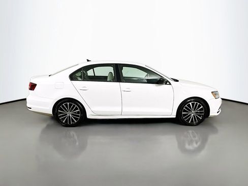 Used 2017 Volkswagen Jetta Sport FWD image 7