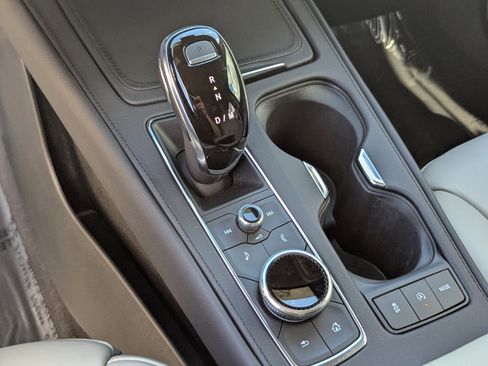 Certified 2021 Cadillac XT4 Premium Luxury image 23