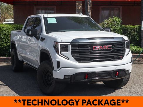 Used 2023 GMC Sierra 1500 AT4 w/ Technology Package AWD/4WD image 2