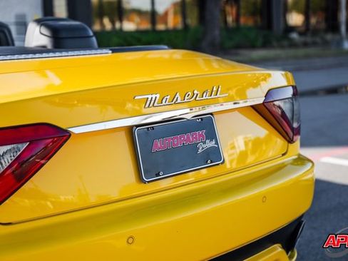 Used 2014 Maserati GranTurismo Sport RWD image 30