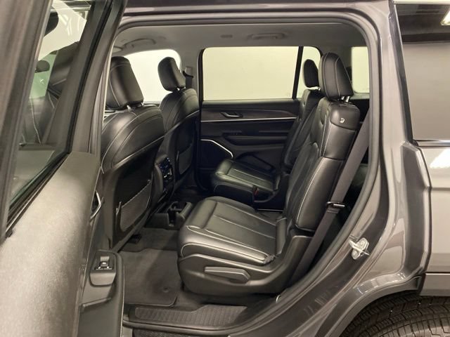 Used 2022 Jeep Grand Cherokee L Limited AWD/4WD image 35